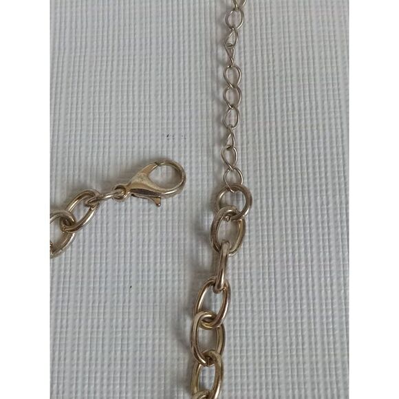 Red & Gold Toned Rhinestone Encrusted Flower Shaped Pendants Statement Necklace - Picture 11 of 11